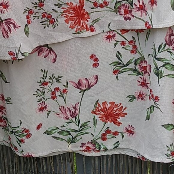 Ces Femme Blouse Cream Floral - No Size Tag - See Measurements - Picture 14 of 14